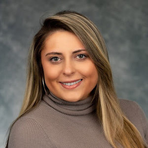 Meet your Posher, Caroline